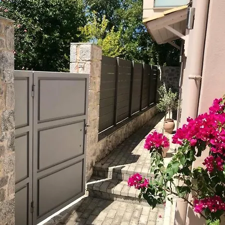 Oleander Agios Nikolaos וילה לאוטרה אדיפסאו