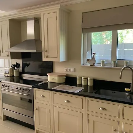 Oleander Agios Nikolaos لوترا إديبسو