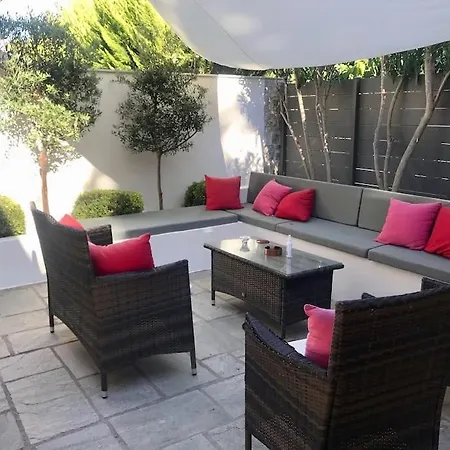 فيلة Oleander Agios Nikolaos